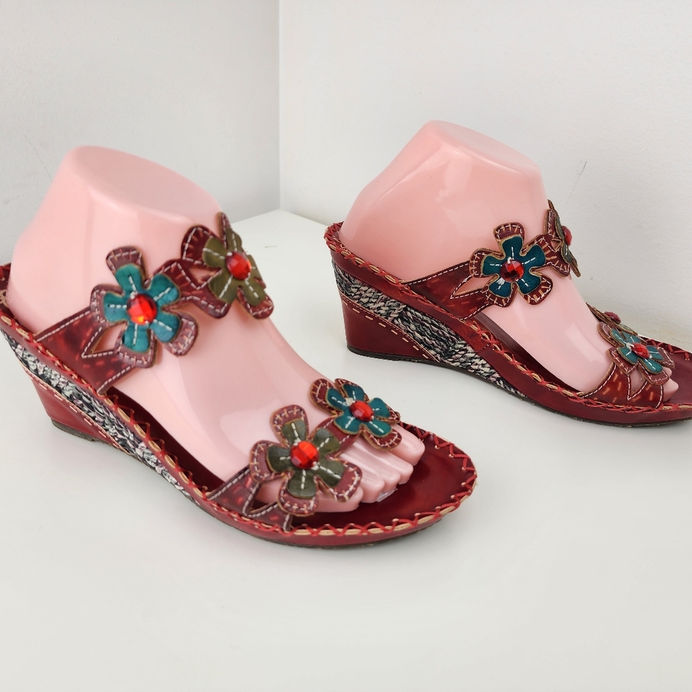 L'Artiste Wedge Sandals Womens Size 41 US Floral Red Leather